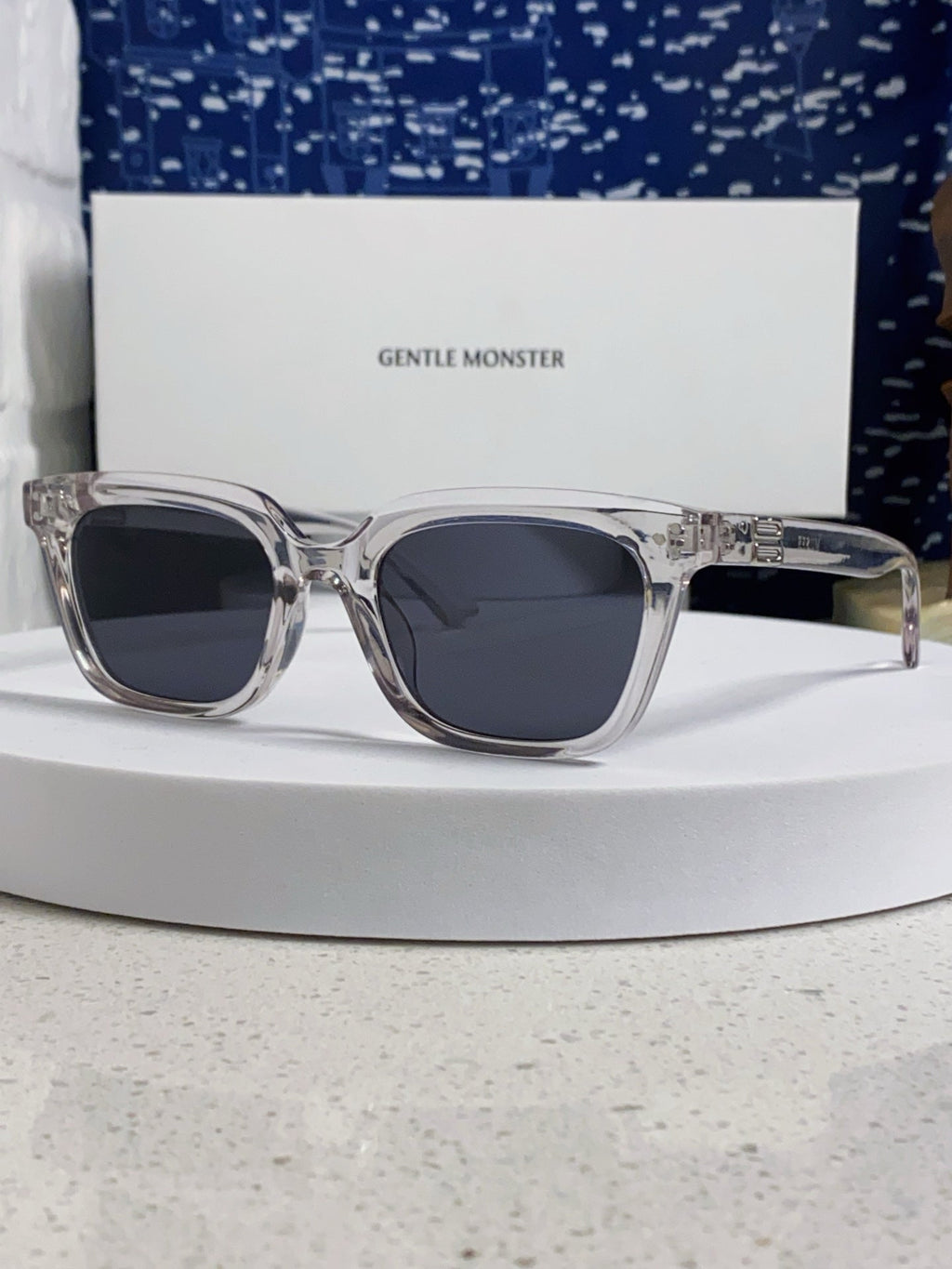 Gentle Monster MUSEE Fashion Gray Lens Sunglasses for Men & Women - 383120