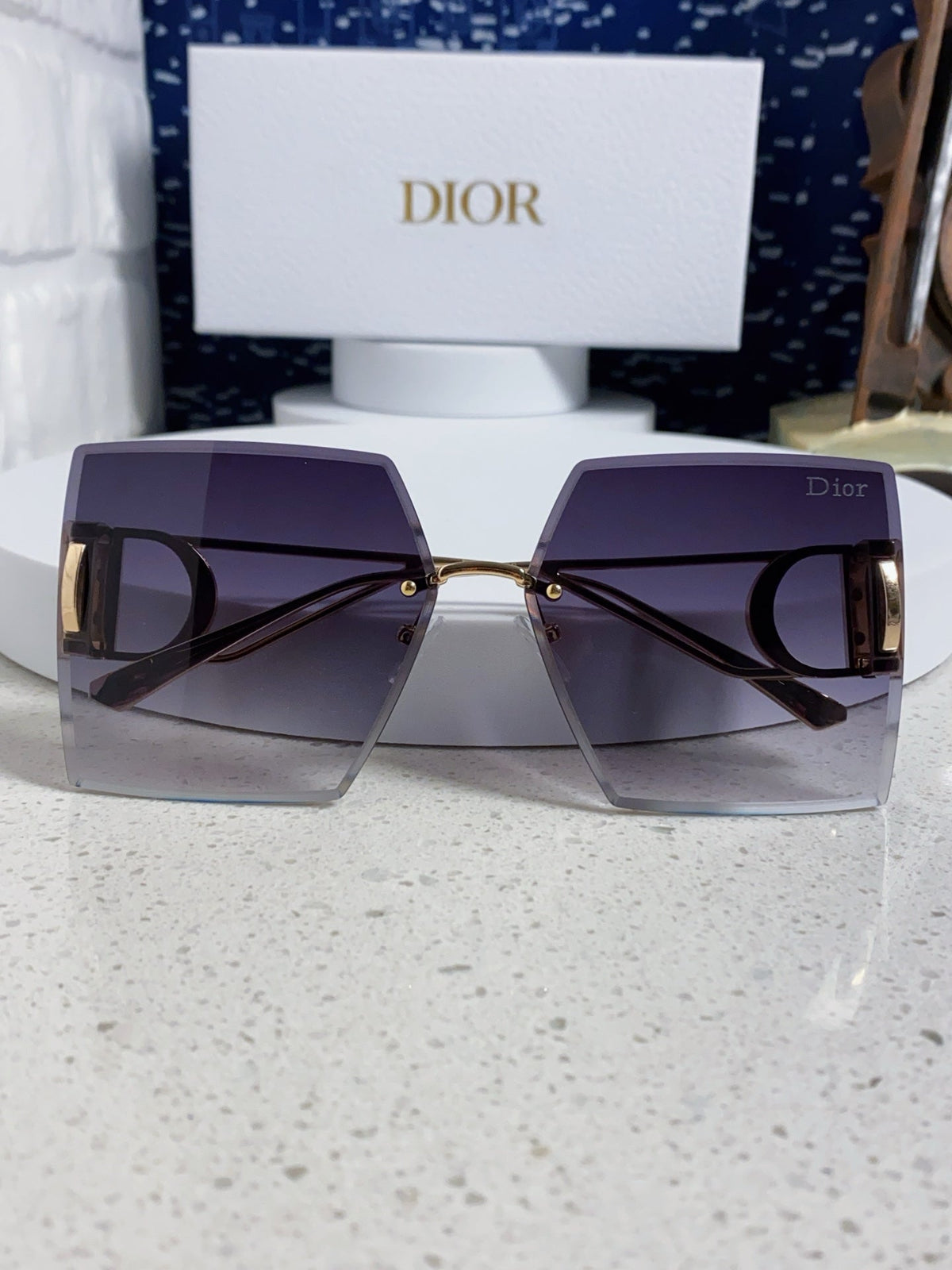 Dior 30MONTAIGNE Lightweight Rimless Gray Lens Sunglasses for Men & W - 867125 - detail image 9