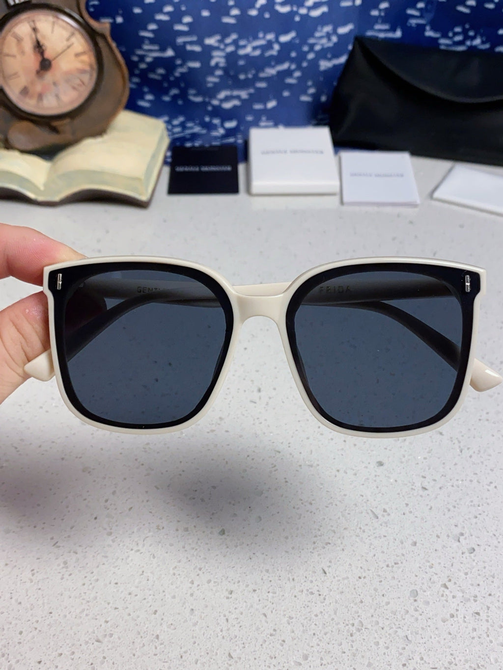 Gentle Monster FIRDA Oversized Brown Lens Sunglasses for Women - 158670 - detail image 4