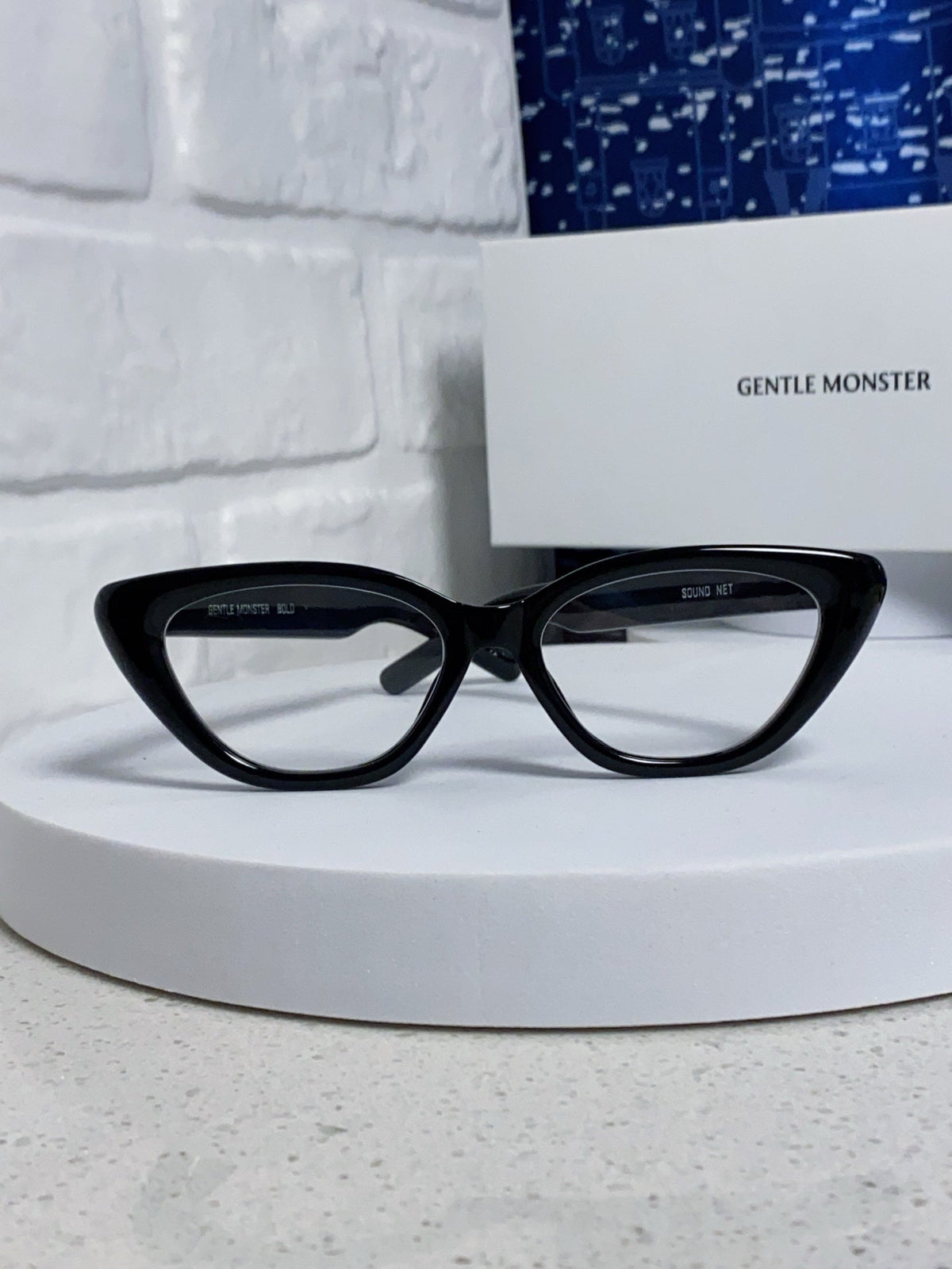 Gentle Monster SIUND Cat-Eye Silver Lens Sunglasses for Men & Women - 449996 - detail image 2