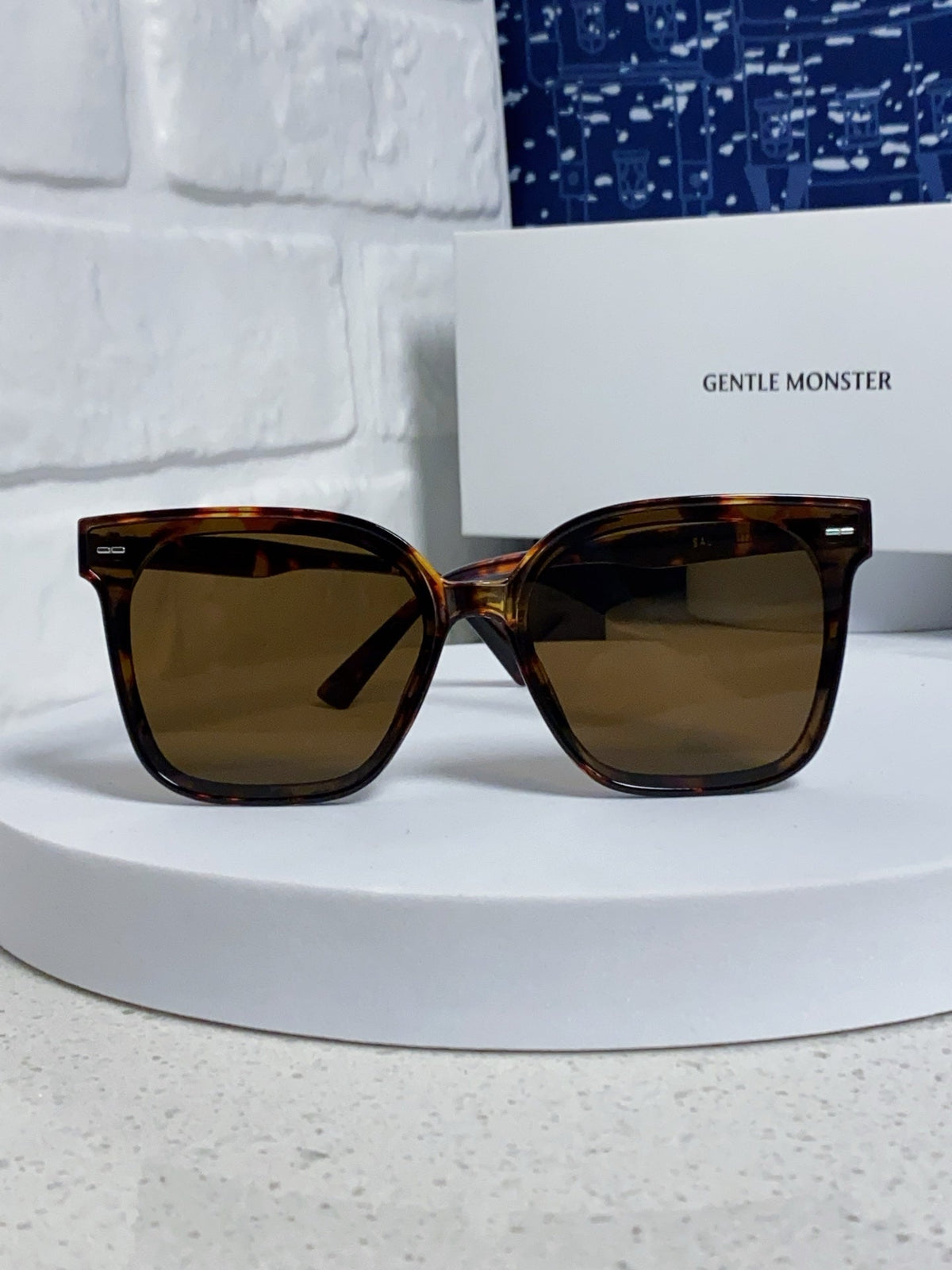 Gentle Monster SAL Acetate Square Black Lens Sunglasses for Men & Wom - 432941 - detail image 2