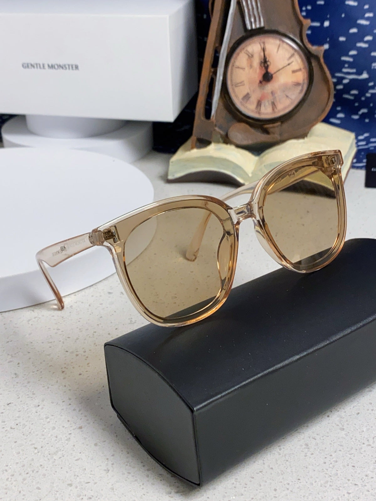Gentle Monster ROSY Square Gray Lens Sunglasses for Men & Women - detail image 8
