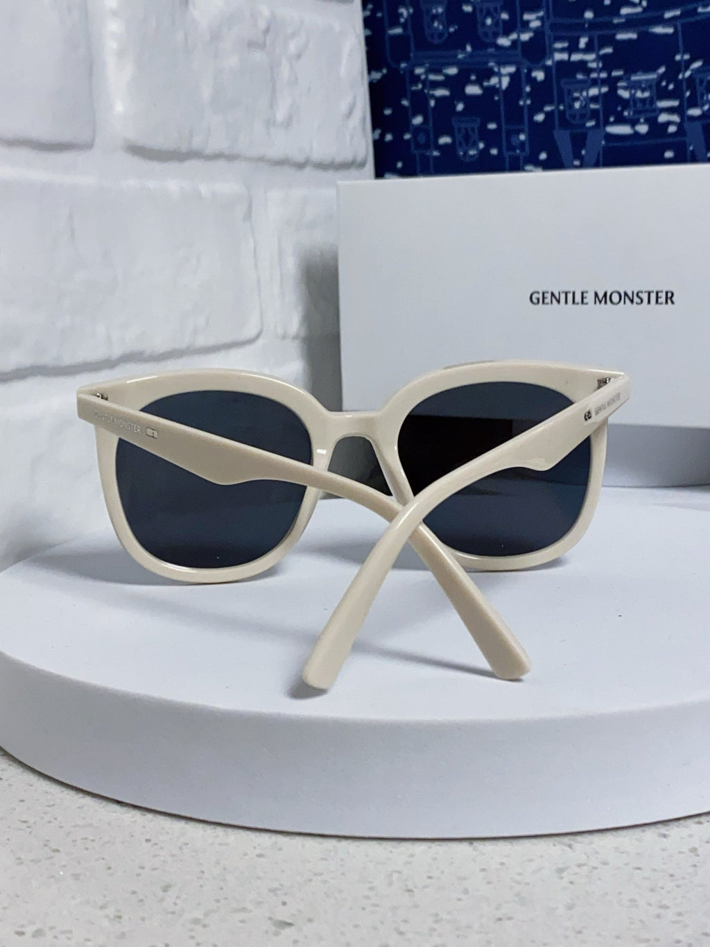Gentle Monster ROSY Square Blue Lens Sunglasses for Men & Women - detail image 3