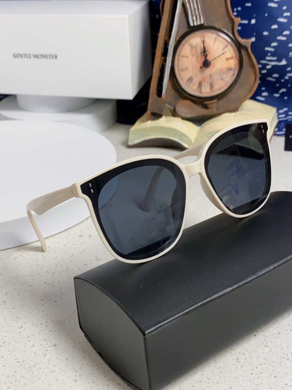 Gentle Monster ROSY Square Blue Lens Sunglasses for Men & Women - 432949 - detail image 9