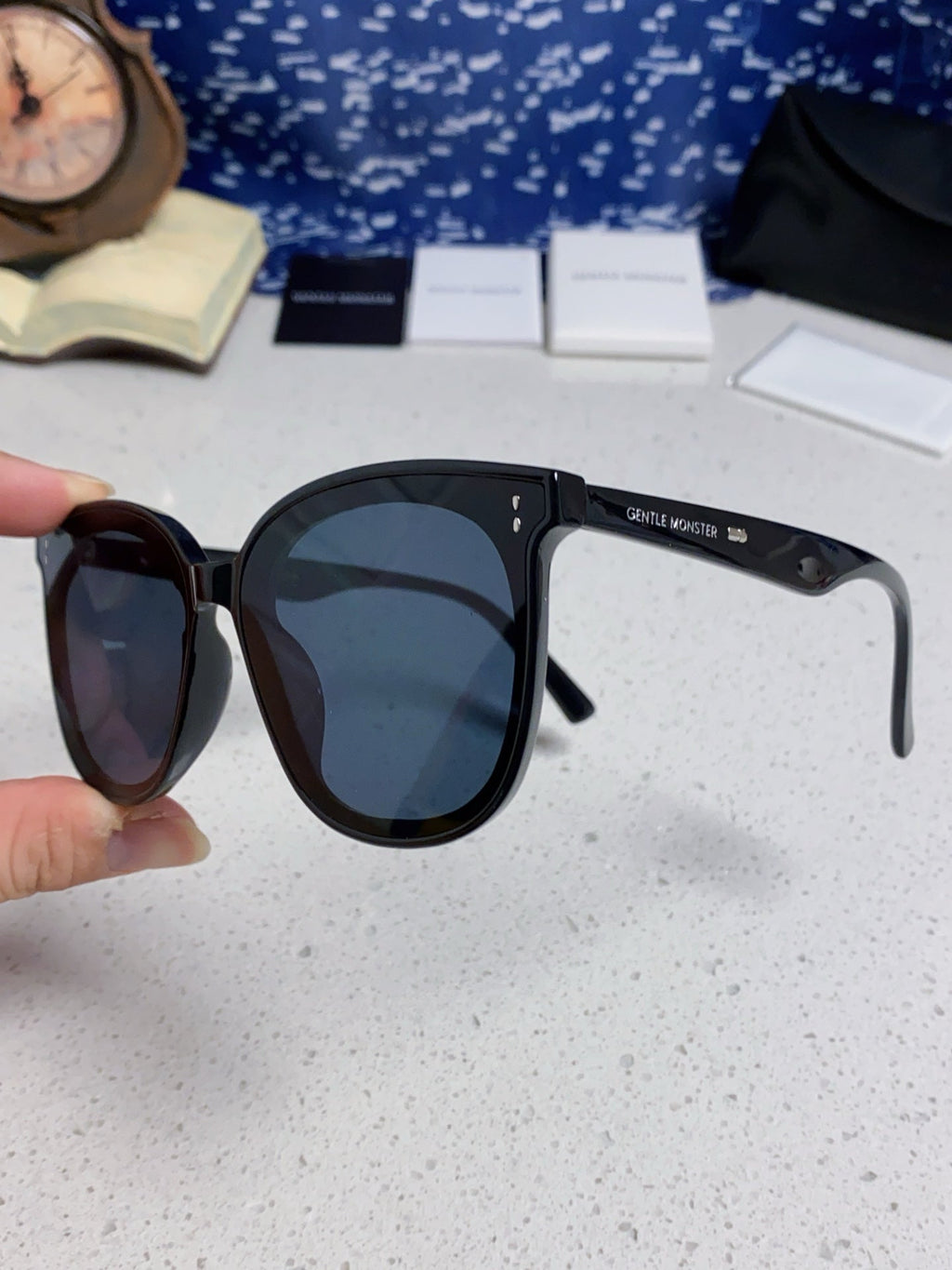 Gentle Monster ROSY Square Black Lens Sunglasses for Men & Women - 432951 - detail image 6