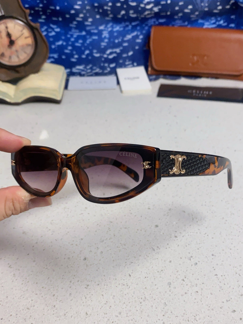 Celine Cat-Eye Gray Lens Sunglasses for Men & Women - 415616 - detail image 6