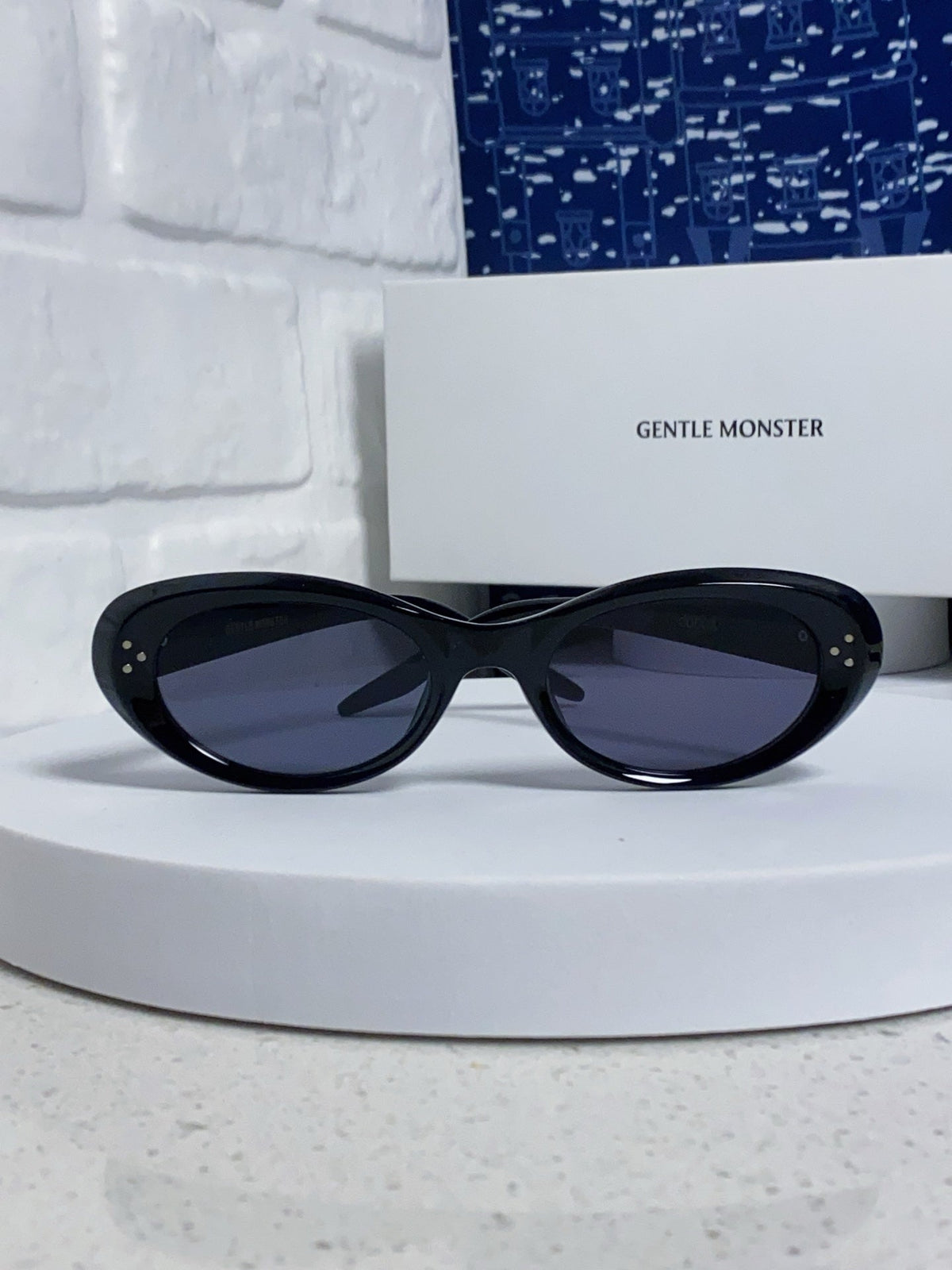 Gentle Monster COCOA Oval Black Lens Sunglasses for Men & Women - detail image 2