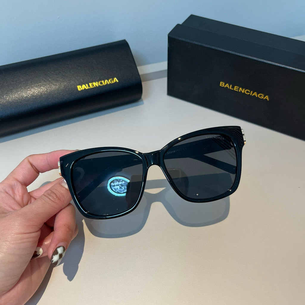 Balenciaga Folding Square Black Lens Sunglasses for Men & Women - 432534 - detail image 5