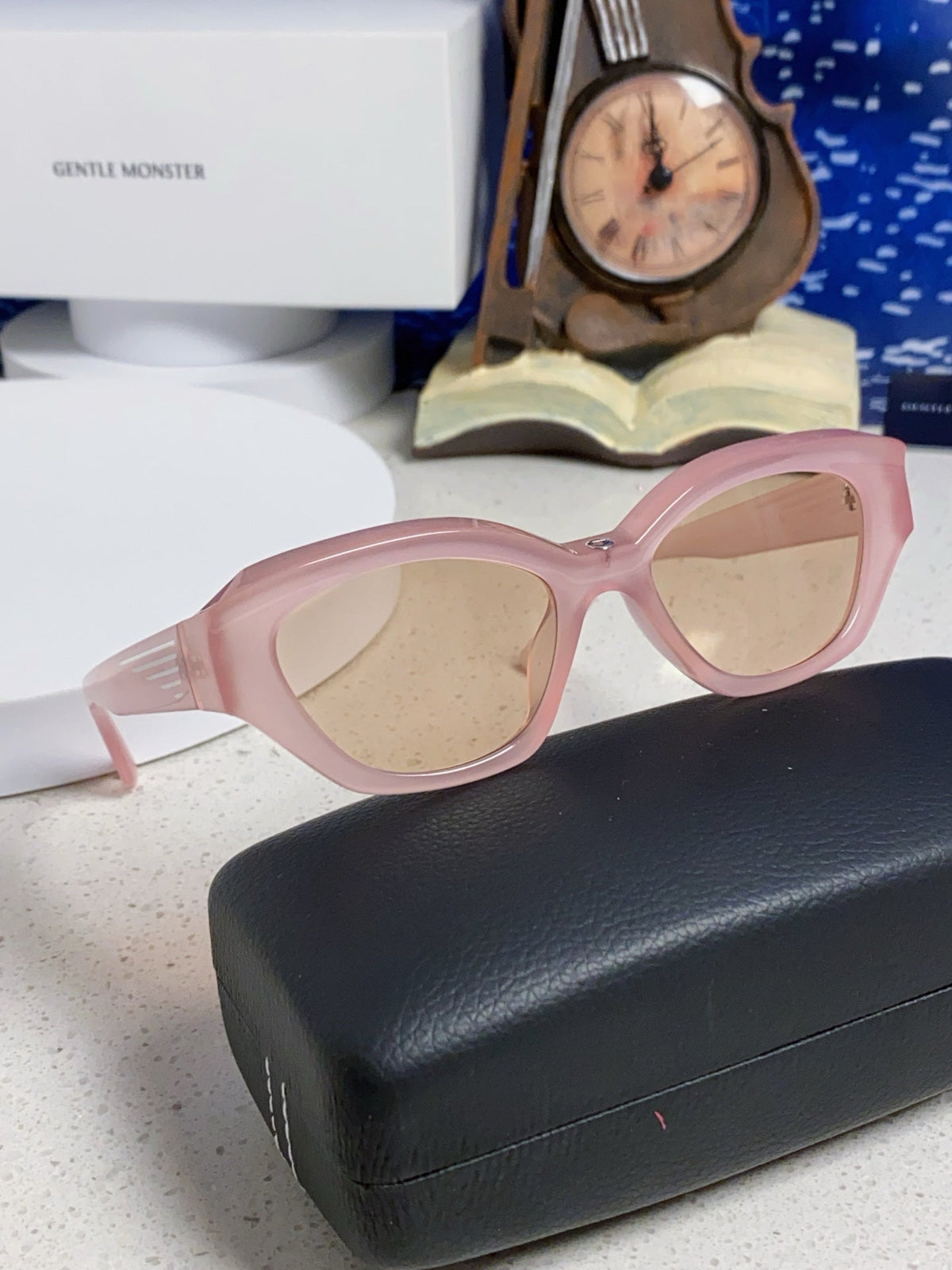 Gentle Monster Fashion Red Lens Sunglasses for Men & Women - detail image 11