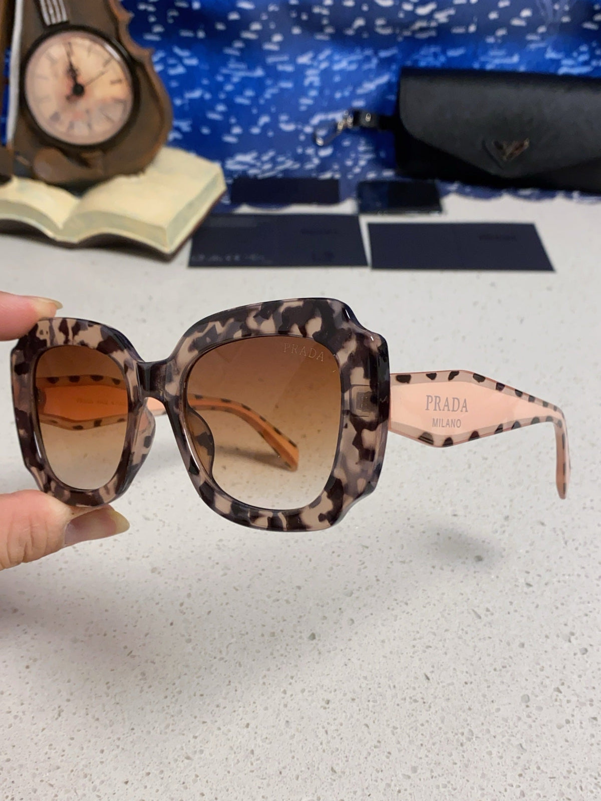 Prada 16YSF Acetate Fashion Gold Lens Sunglasses for Men & Women - 415674 - detail image 6