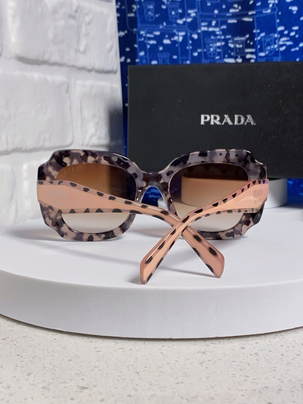 Prada 16YSF Acetate Fashion Gold Lens Sunglasses for Men & Women - 415674 - detail image 3