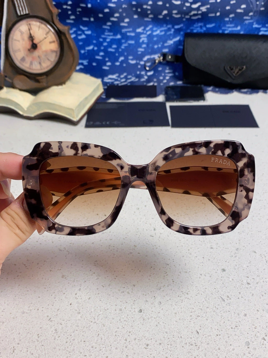 Prada 16YSF Acetate Fashion Gold Lens Sunglasses for Men & Women - 415784 - detail image 4