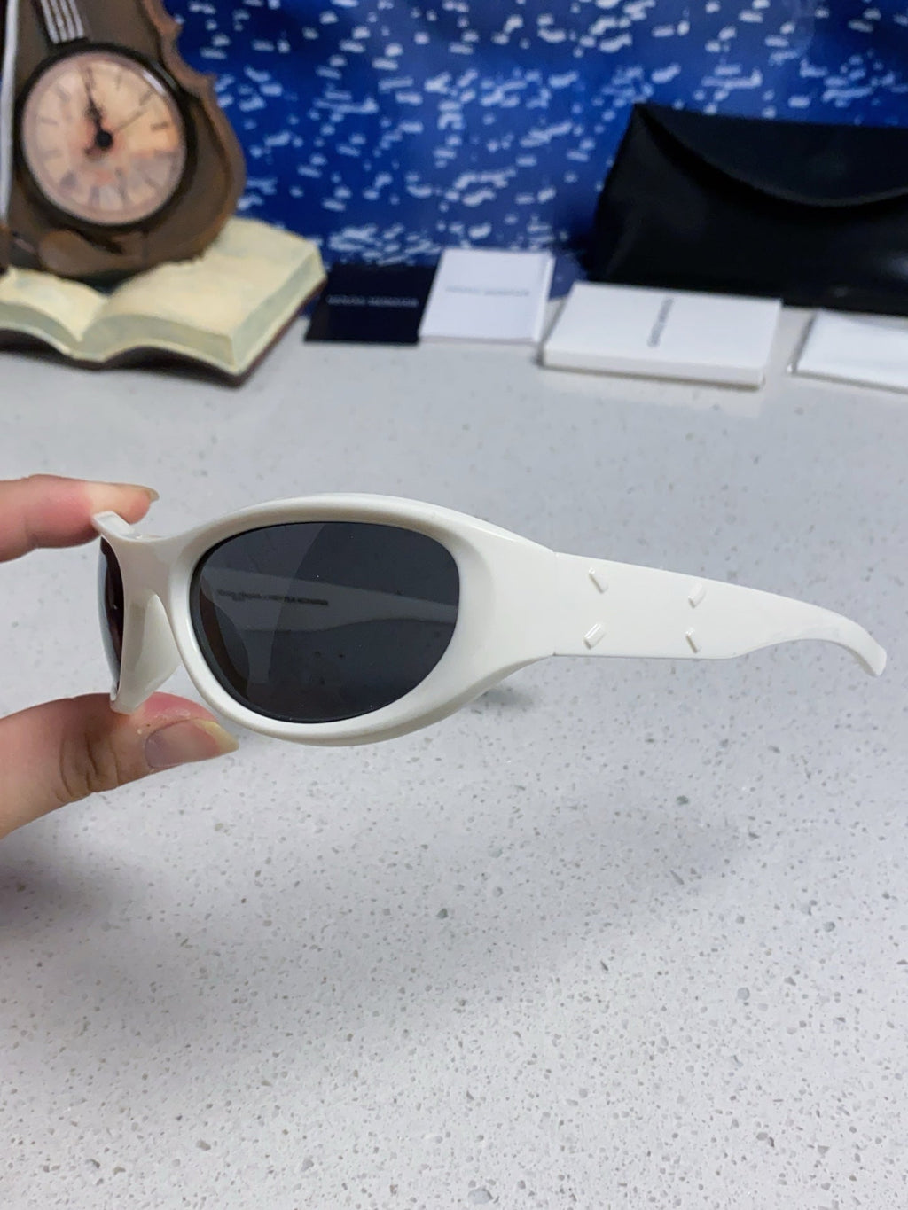 Gentle Monster MM003 Cat-Eye Silver Lens Sunglasses for Women - detail image 6