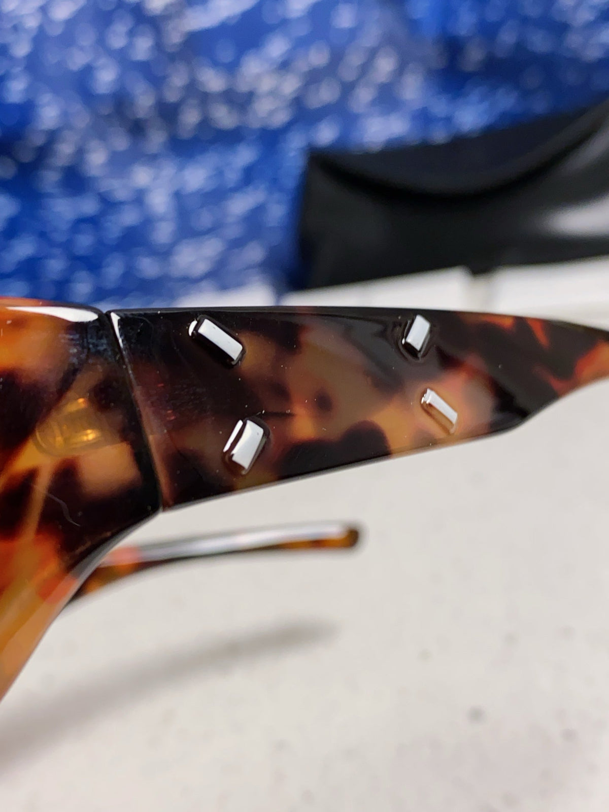 Gentle Monster MM003 Cat-Eye Black Lens Sunglasses for Women - 416458 - detail image 7