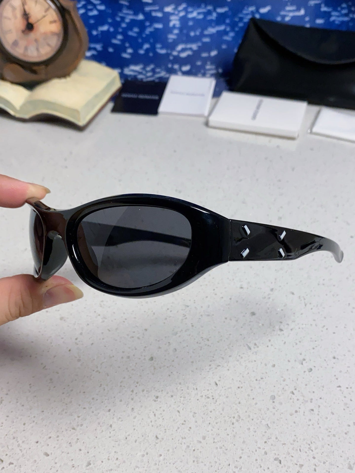 Gentle Monster MM003 Cat-Eye Black Lens Sunglasses for Women - detail image 6