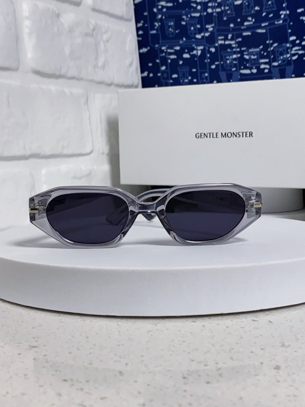 Gentle Monster CORSICA Cat-Eye Silver Lens Sunglasses for Men & Women - detail image 2