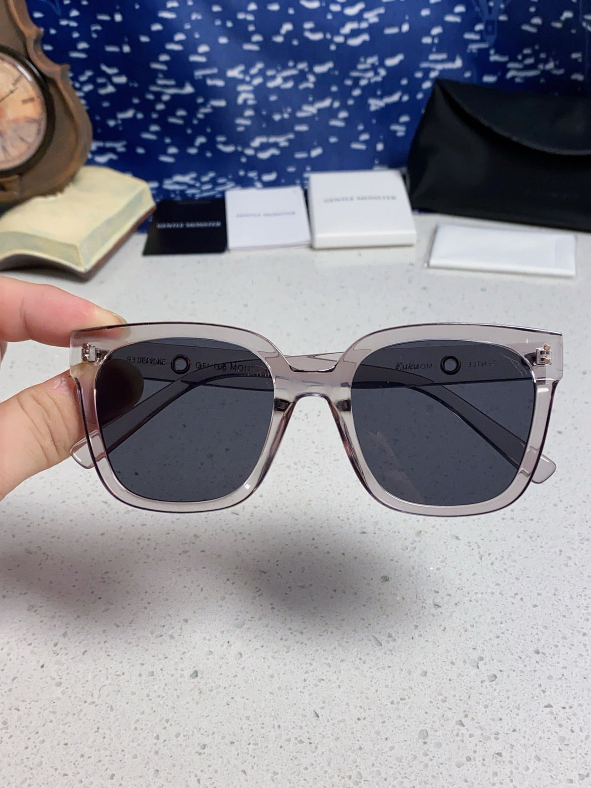 Gentle Monster KUKU Polarized Square Black Lens Sunglasses for Women - detail image 4