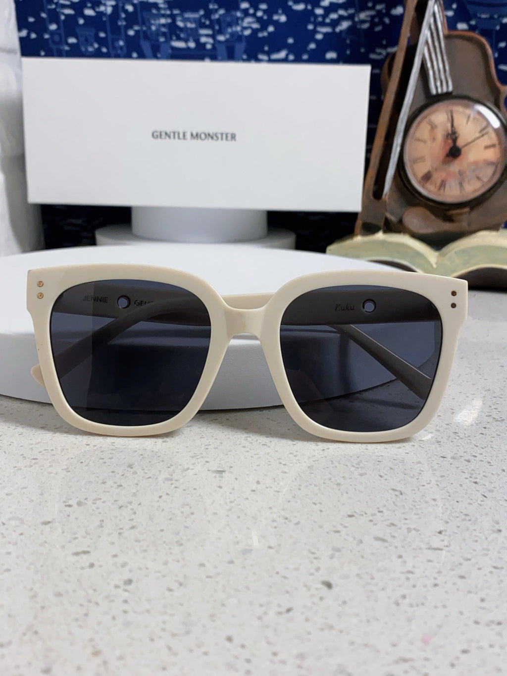 Gentle Monster KUKU Polarized Square Blue Lens Sunglasses for Women - detail image 9