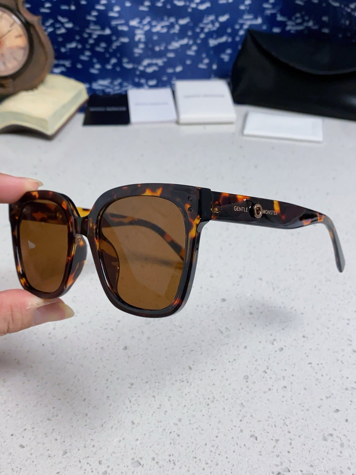 Gentle Monster KUKU Polarized Square Brown Lens Sunglasses for Women - detail image 6