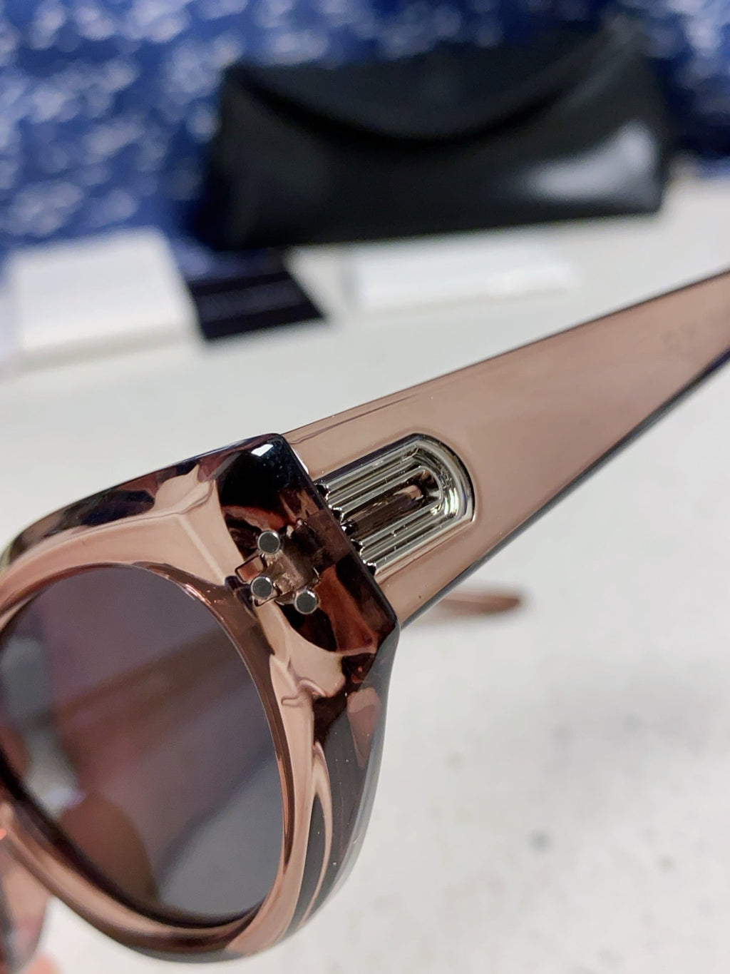 Gentle Monster DADA Cat-Eye Silver Lens Sunglasses for Men & Women - 998476 - detail image 7