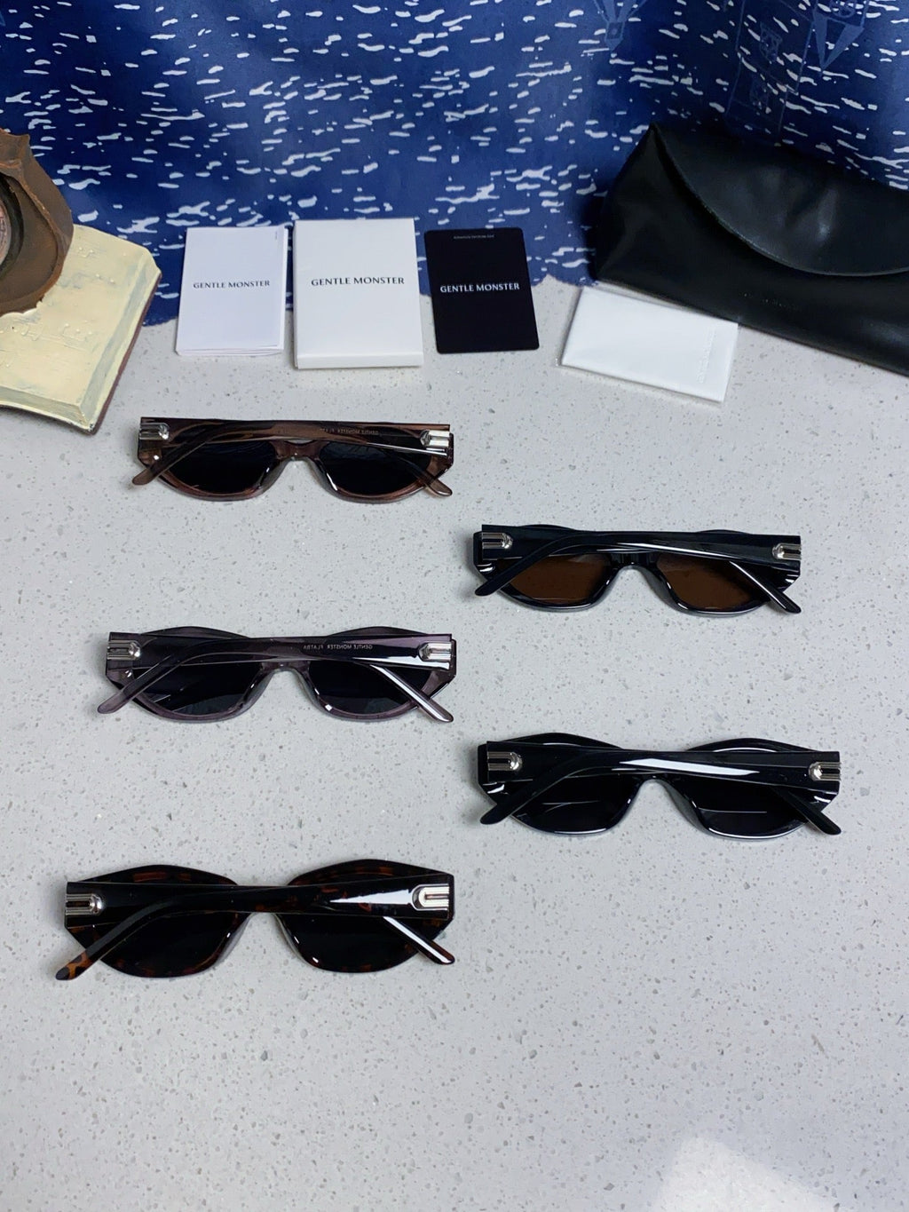 Gentle Monster DADA Cat-Eye Black Lens Sunglasses for Men & Women - 488035 - detail image 11