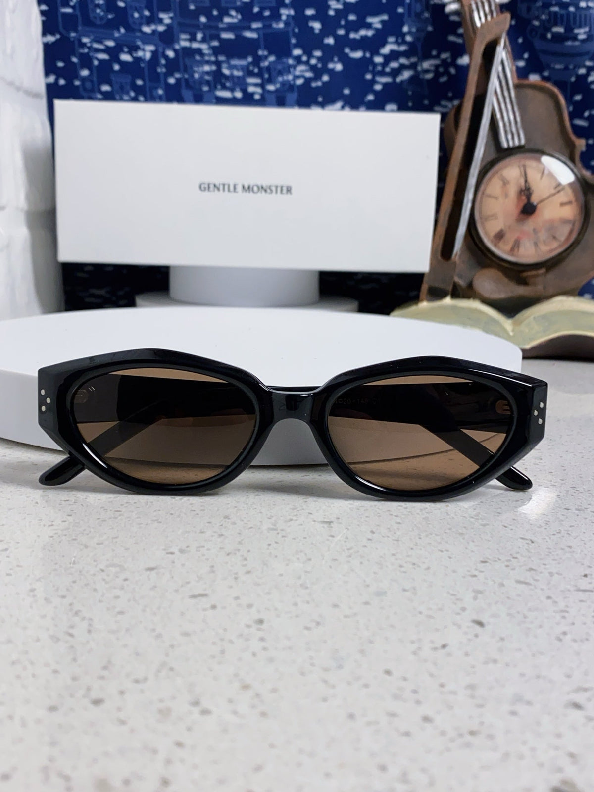 Gentle Monster DADA Cat-Eye Brown Lens Sunglasses for Men & Women - 432955 - detail image 9