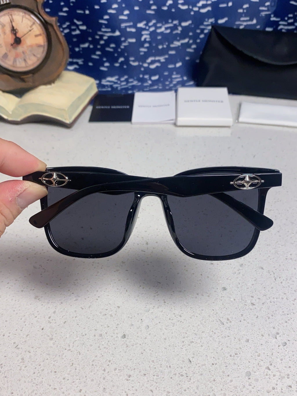 Gentle Monster Polarized Fashion Black Lens Sunglasses for Men & Wome - 488044 - detail image 5