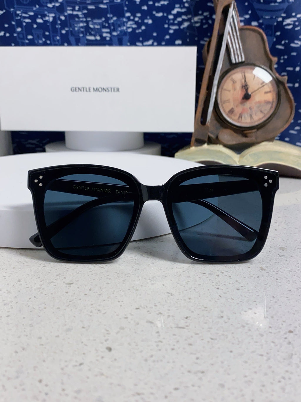 Gentle Monster HER Polarized Fashion Black Lens Sunglasses for Men & Women - detail image 10