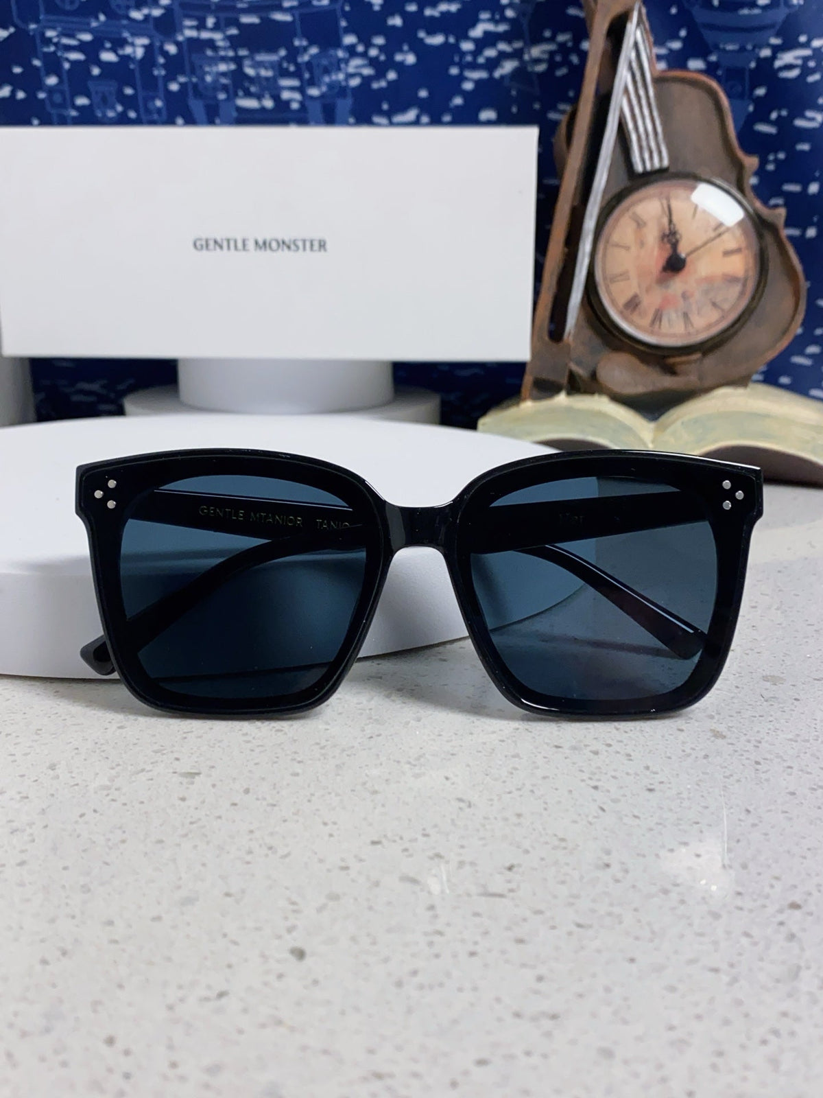 Gentle Monster HER Polarized Fashion Black Lens Sunglasses for Men & Women - detail image 10