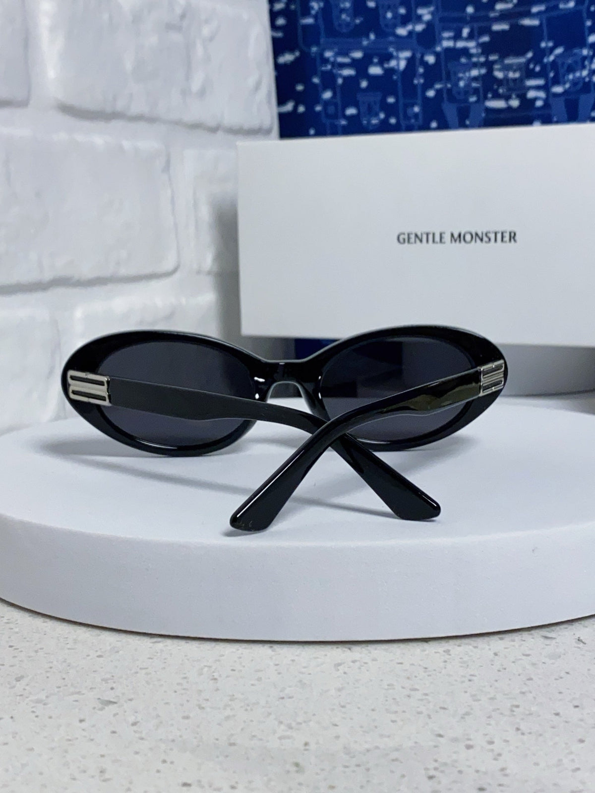 Gentle Monster JEANS Cat-Eye Black Lens Sunglasses for Men & Women - 132653 - detail image 3