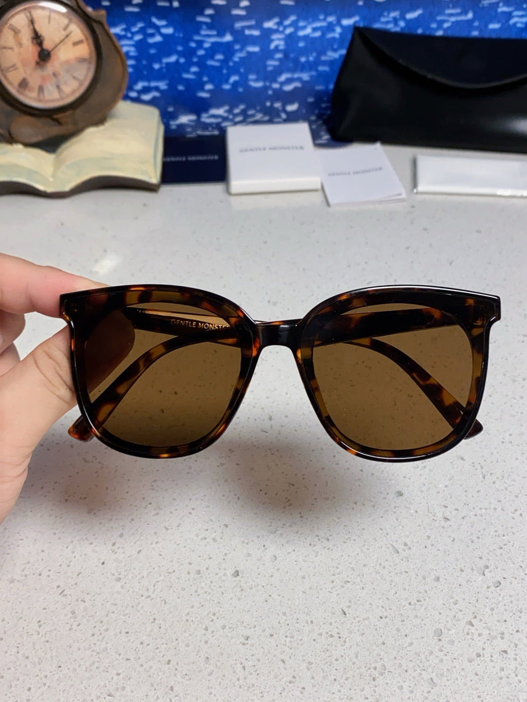 Gentle Monster JACKIE Fashion Brown Lens Sunglasses for Men & Women - detail image 4