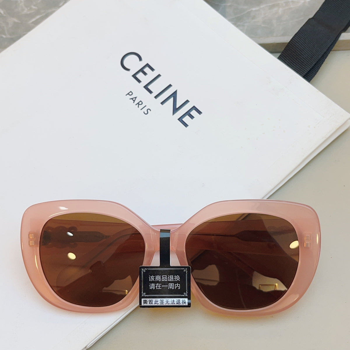 Celine CL40226U Fashion Red Lens Sunglasses for Men & Women - 382538