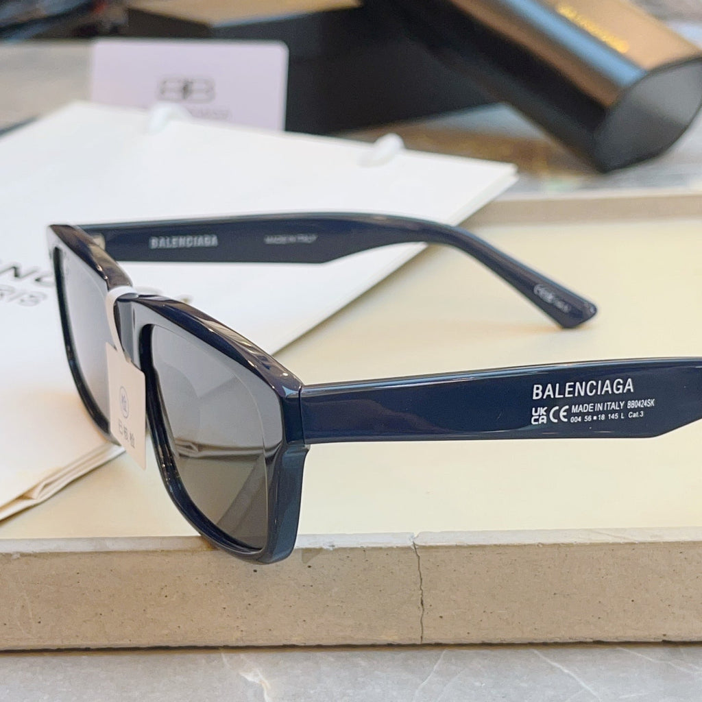 Balenciaga BB0424SK Fashion Black Lens Sunglasses for Men & Women - 416147 - detail image 4
