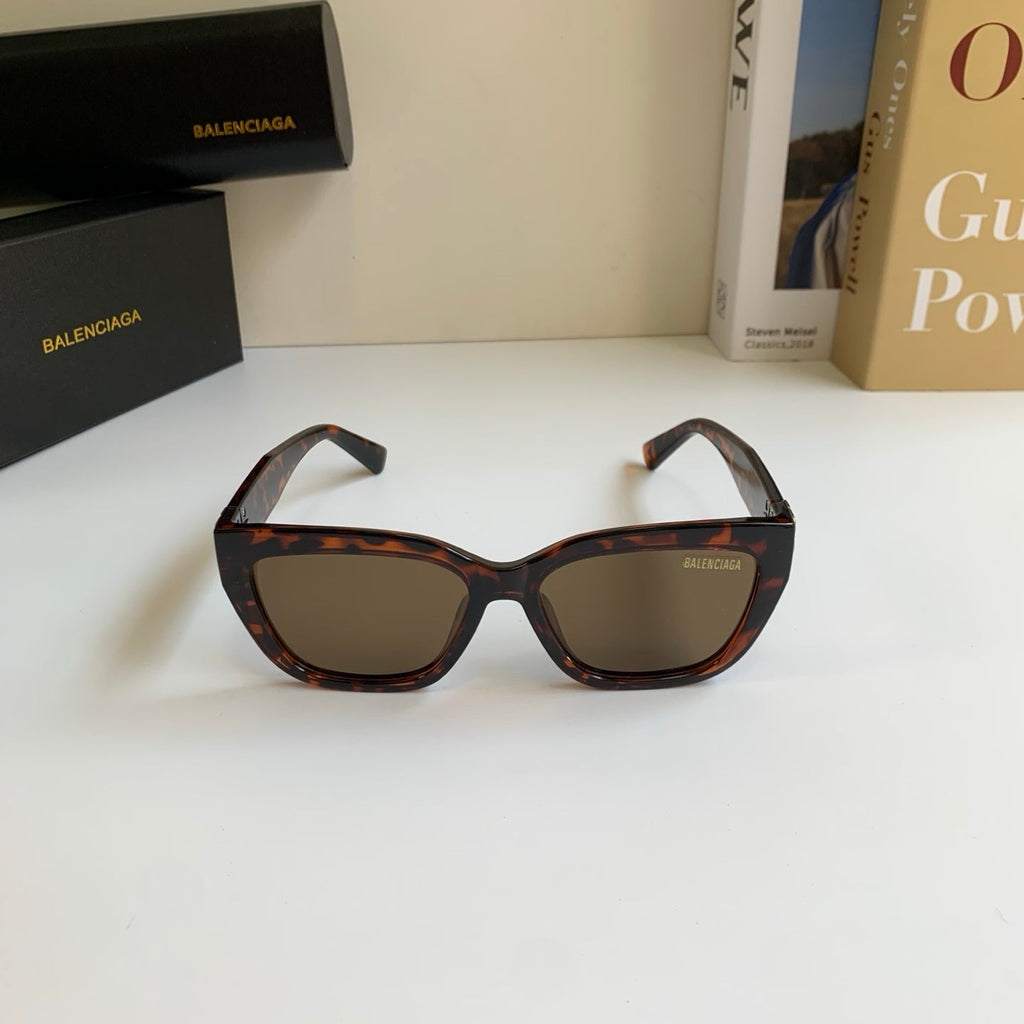 Balenciaga Square Black Lens Sunglasses for Men & Women - 372353 - detail image 5