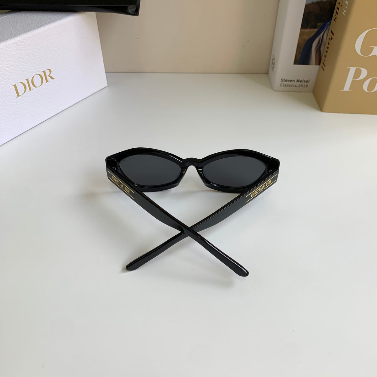 Dior Polarized Cat-Eye Black Lens Sunglasses for Men & Women - 382465 - detail image 6